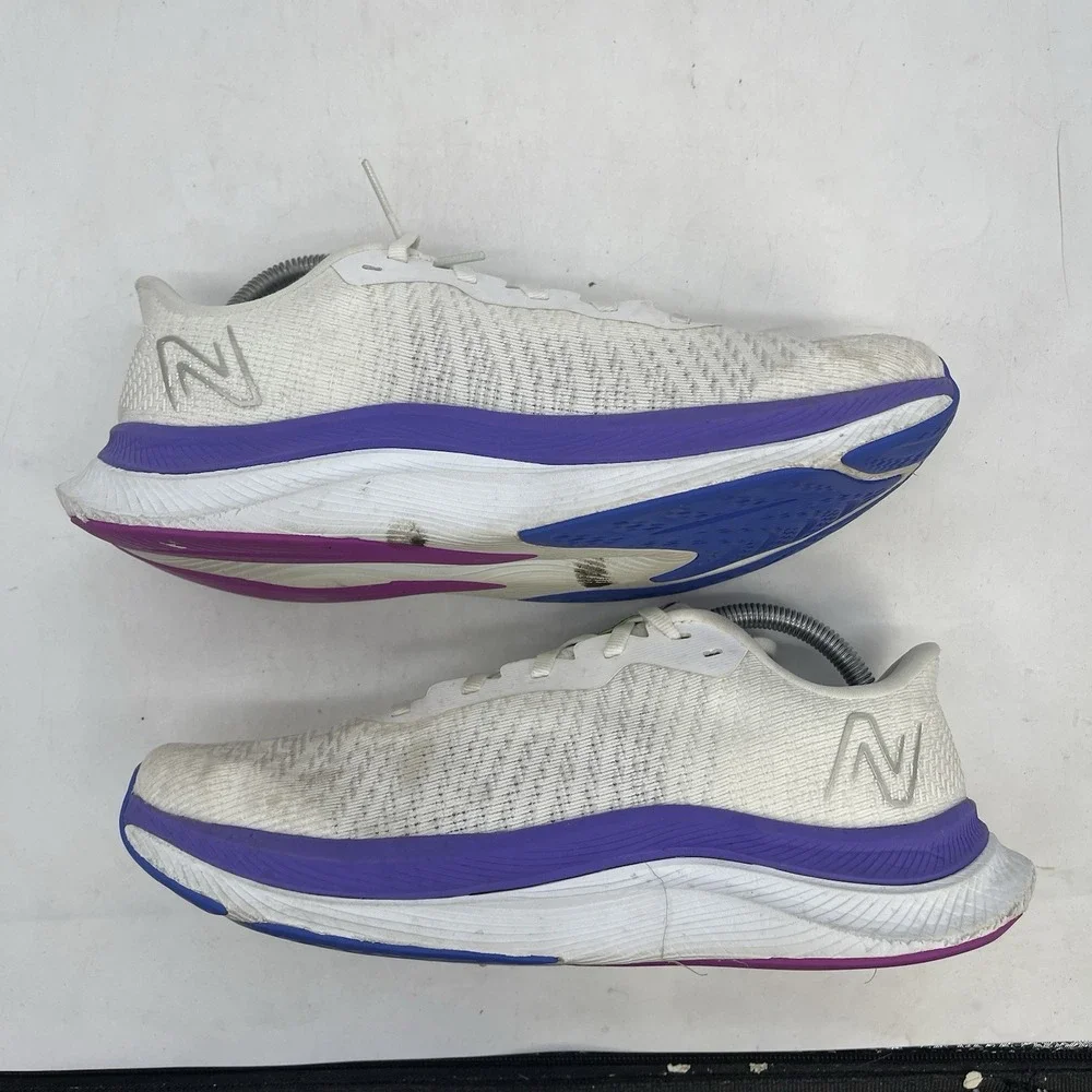New Balance shop confidence